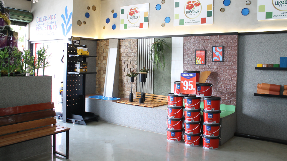 INTERIOR LOJA VAI XORA TINTAS POTIRENDABA
